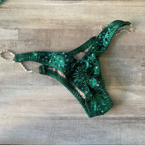 Bikini competition suit - Picture 7 of 8